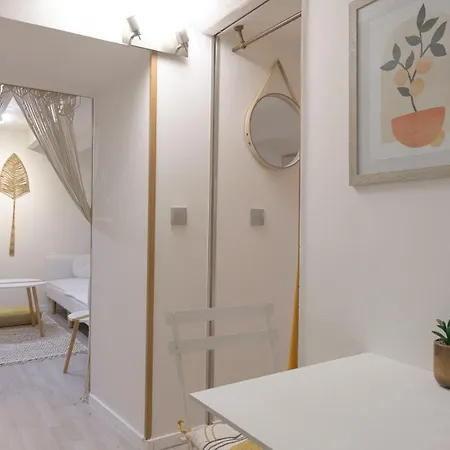 2 Pieces Cosy Et Elegant A Apartment